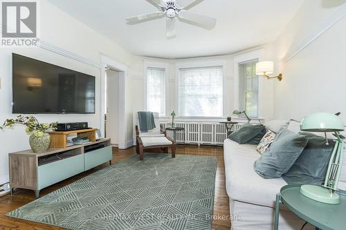 9 A&B Humewood Drive, Toronto, ON - Indoor Photo Showing Living Room