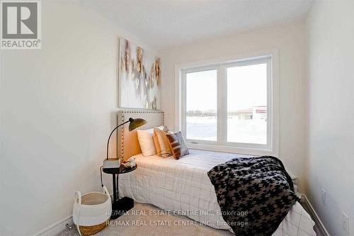 259 Danzatore Path, Oshawa, ON - Indoor Photo Showing Bedroom