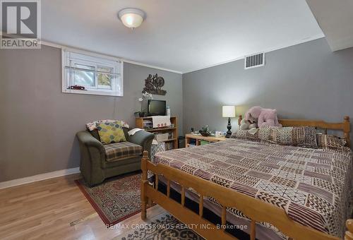 1 Doncaster Avenue, Toronto, ON - Indoor Photo Showing Bedroom