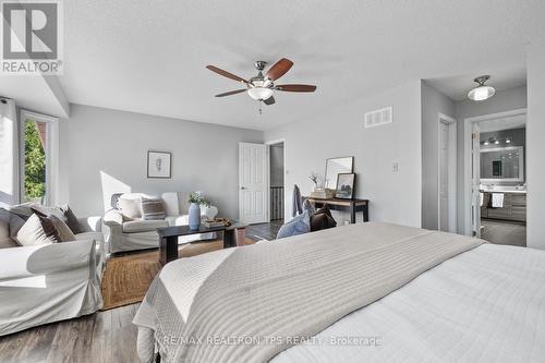 808 Grandview Street N, Oshawa, ON - Indoor Photo Showing Bedroom