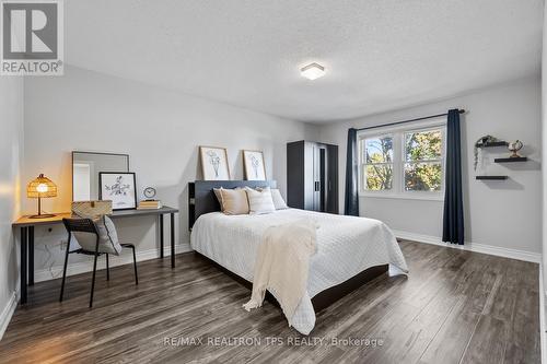 808 Grandview Street N, Oshawa, ON - Indoor Photo Showing Bedroom