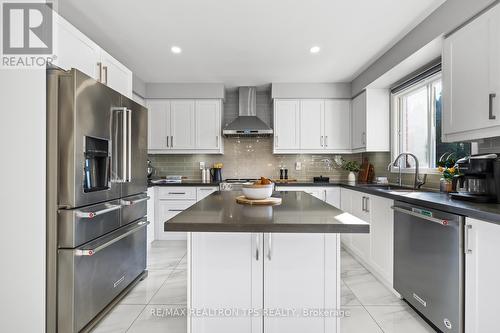 808 Grandview Street N, Oshawa, ON - Indoor Photo Showing Kitchen With Stainless Steel Kitchen With Upgraded Kitchen