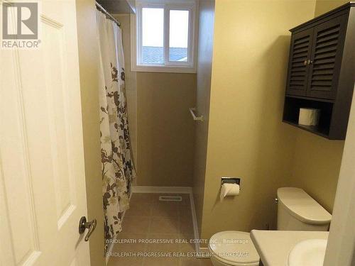 8 Heritage Road, Innisfil, ON - Indoor Photo Showing Bathroom