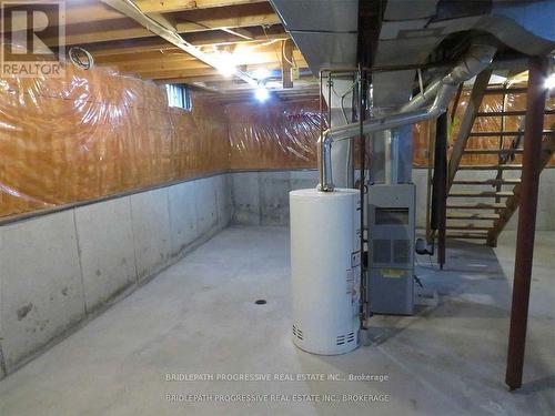 8 Heritage Road, Innisfil, ON - Indoor Photo Showing Basement