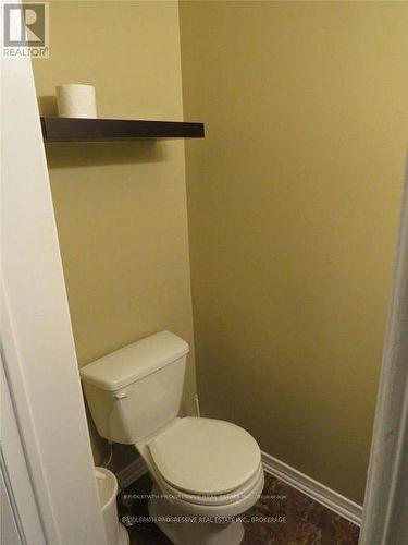 8 Heritage Road, Innisfil, ON - Indoor Photo Showing Bathroom