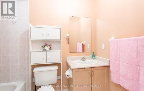 3875 Allcroft Road, Mississauga, ON - Indoor Photo Showing Bathroom