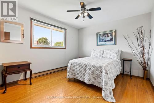 40 Gaspare Drive, Port Colborne, ON - Indoor Photo Showing Bedroom