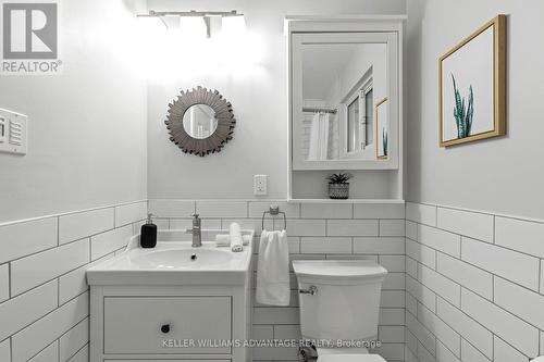 50 Gondola Crescent, Toronto, ON - Indoor Photo Showing Bathroom