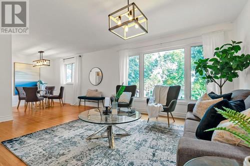 50 Gondola Crescent, Toronto, ON - Indoor Photo Showing Living Room