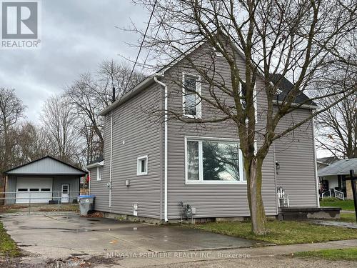 256 Pearl Street, North Middlesex (Parkhill), ON - Outdoor With Deck Patio Veranda