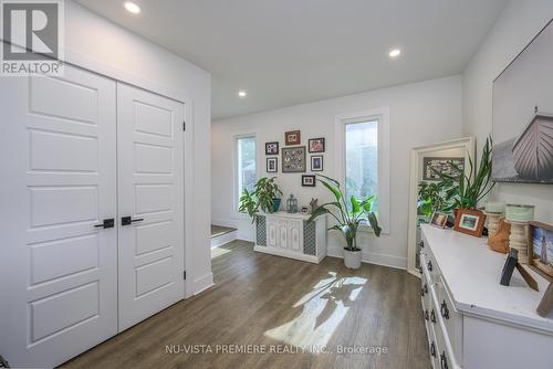 256 Pearl Street, North Middlesex (Parkhill), ON - Indoor Photo Showing Other Room