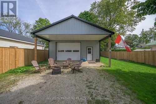 256 Pearl Street, North Middlesex (Parkhill), ON - Outdoor With Deck Patio Veranda