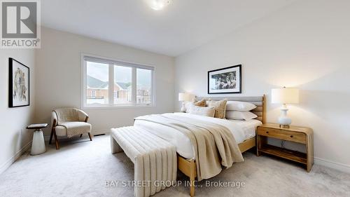 202 Paradelle Drive, Richmond Hill, ON - Indoor Photo Showing Bedroom