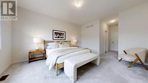 202 Paradelle Drive, Richmond Hill, ON - Indoor Photo Showing Bedroom