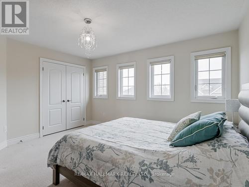 25 Keenan Drive, Adjala-Tosorontio, ON - Indoor Photo Showing Bedroom