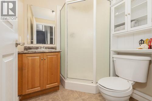 18 Green Acre Drive, St. John'S, NL - Indoor Photo Showing Bathroom