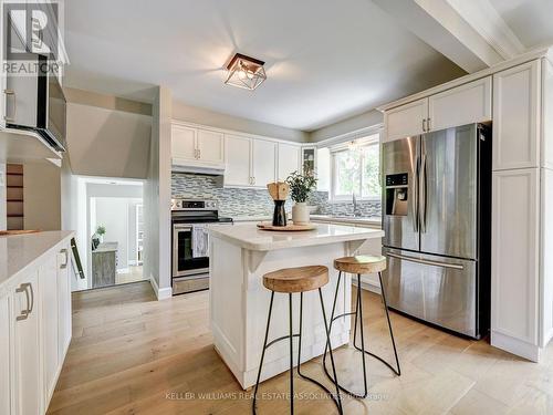 5 Core Crescent, Brampton, ON - Indoor Photo Showing Kitchen With Upgraded Kitchen