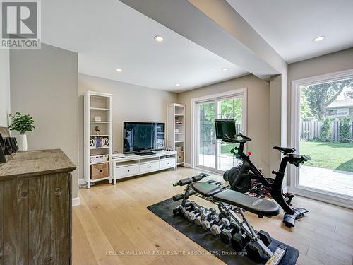 5 Core Crescent, Brampton, ON - Indoor Photo Showing Gym Room