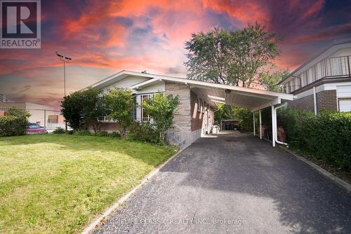 93 Mount Olive Drive, Toronto, ON - Outdoor