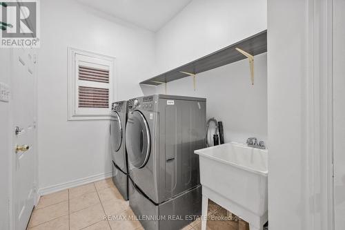 13 Bliss Street, Brampton, ON - Indoor Photo Showing Laundry Room