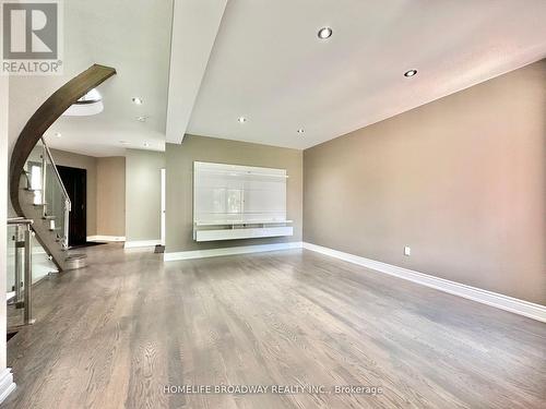 941 Blyleven Boulevard, Mississauga, ON - Indoor Photo Showing Other Room