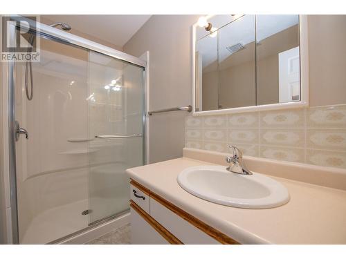 501 Kildonan Avenue Unit# 9, Enderby, BC - Indoor Photo Showing Bathroom