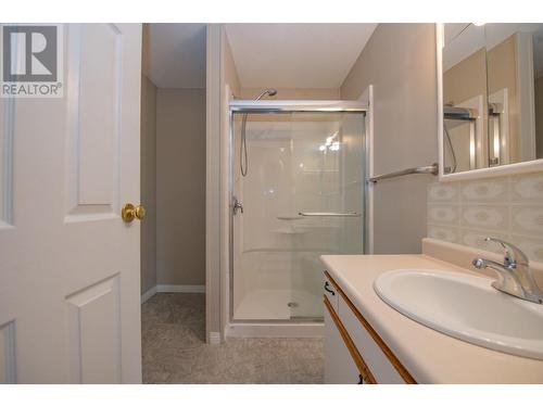 501 Kildonan Avenue Unit# 9, Enderby, BC - Indoor Photo Showing Bathroom