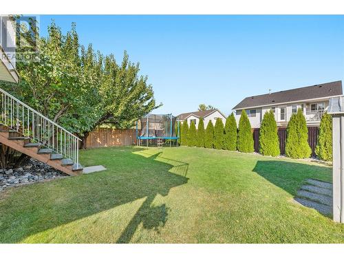 300 Murray Crescent, Kelowna, BC - Outdoor With Backyard