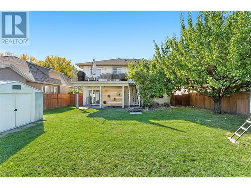 300 Murray Crescent, Kelowna, BC - Outdoor With Backyard