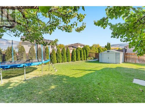 300 Murray Crescent, Kelowna, BC - Outdoor With Backyard