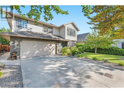 300 Murray Crescent, Kelowna, BC - Outdoor