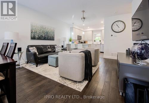 26 - 33 Jarvis Street, Brantford, ON - Indoor Photo Showing Living Room