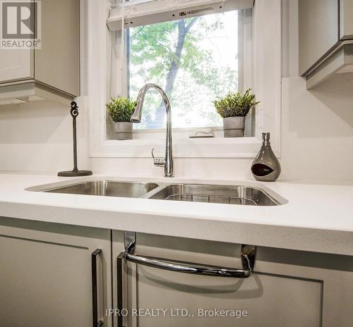 26 - 33 Jarvis Street, Brantford, ON - Indoor Photo Showing Kitchen With Double Sink