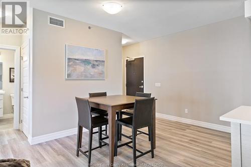 728 Brownstone Unit# 303, Lakeshore, ON - Indoor Photo Showing Dining Room