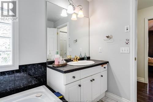 144 Train Court, Kingsville, ON - Indoor Photo Showing Bathroom