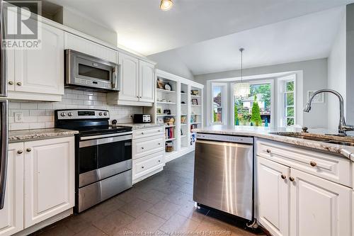 144 Train Court, Kingsville, ON - Indoor Photo Showing Kitchen