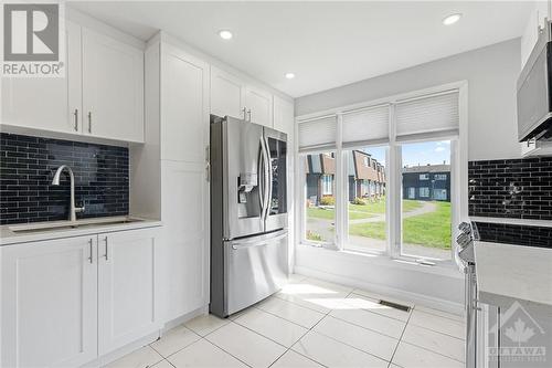 3333 Mccarthy Road Unit#19, Ottawa, ON - Indoor Photo Showing Kitchen