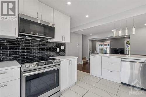 3333 Mccarthy Road Unit#19, Ottawa, ON - Indoor Photo Showing Kitchen