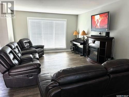 11111 Battle Springs Terrace, Battleford, SK - Indoor Photo Showing Living Room