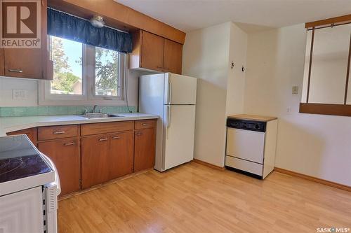 1447 6Th Street E, Prince Albert, SK - Indoor Photo Showing Kitchen