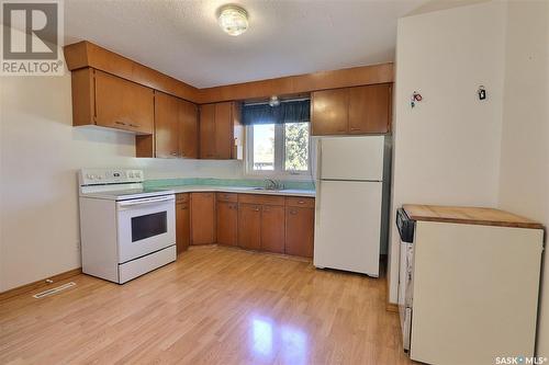 1447 6Th Street E, Prince Albert, SK - Indoor Photo Showing Kitchen