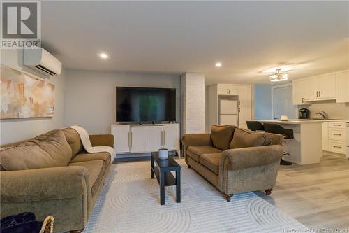 35 Lionel Street, Bouctouche, NB - Indoor Photo Showing Living Room