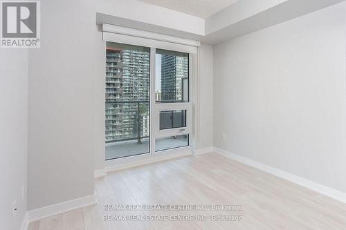 1910 - 2221 Yonge Street, Toronto, ON - Indoor Photo Showing Other Room