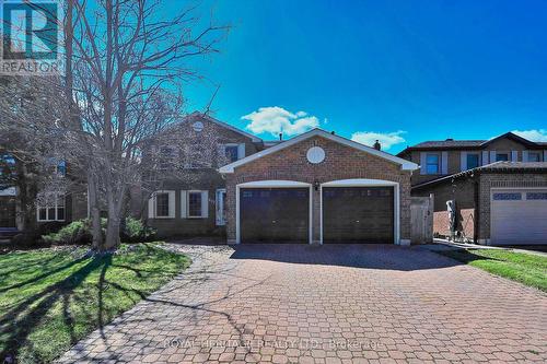 617 Weyburn Square N, Pickering, ON - Outdoor