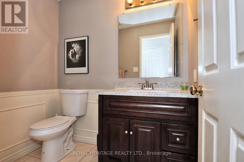 617 Weyburn Square N, Pickering, ON - Indoor Photo Showing Bathroom