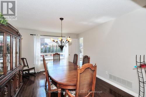 617 Weyburn Square N, Pickering, ON - Indoor Photo Showing Dining Room