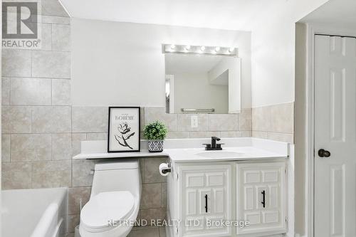 212 Mcintosh Street, Toronto, ON - Indoor Photo Showing Bathroom