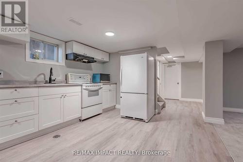 257 Arden Drive, Oshawa (Eastdale), ON - Indoor Photo Showing Kitchen