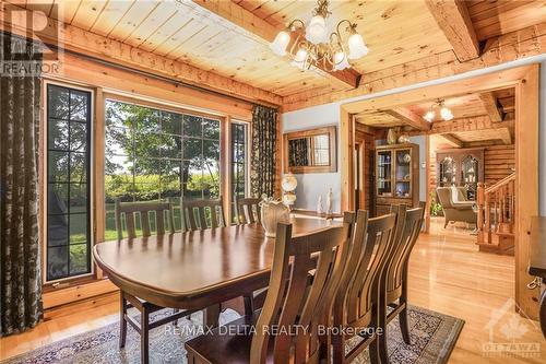 6758 Newton Road, Prescott And Russell, ON - Indoor Photo Showing Dining Room