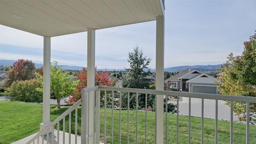 10-820 Mckenzie Road, Kelowna, BC - Outdoor With View With Exterior